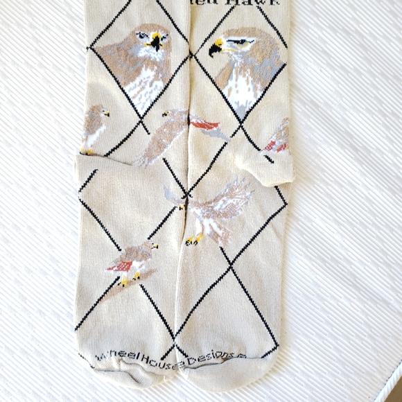 RED TAILED HAWK socks - Picture 2 of 5